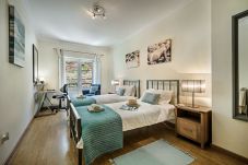 Apartment in Tavira - 3 bedroom luxury apartment with terrace and pool